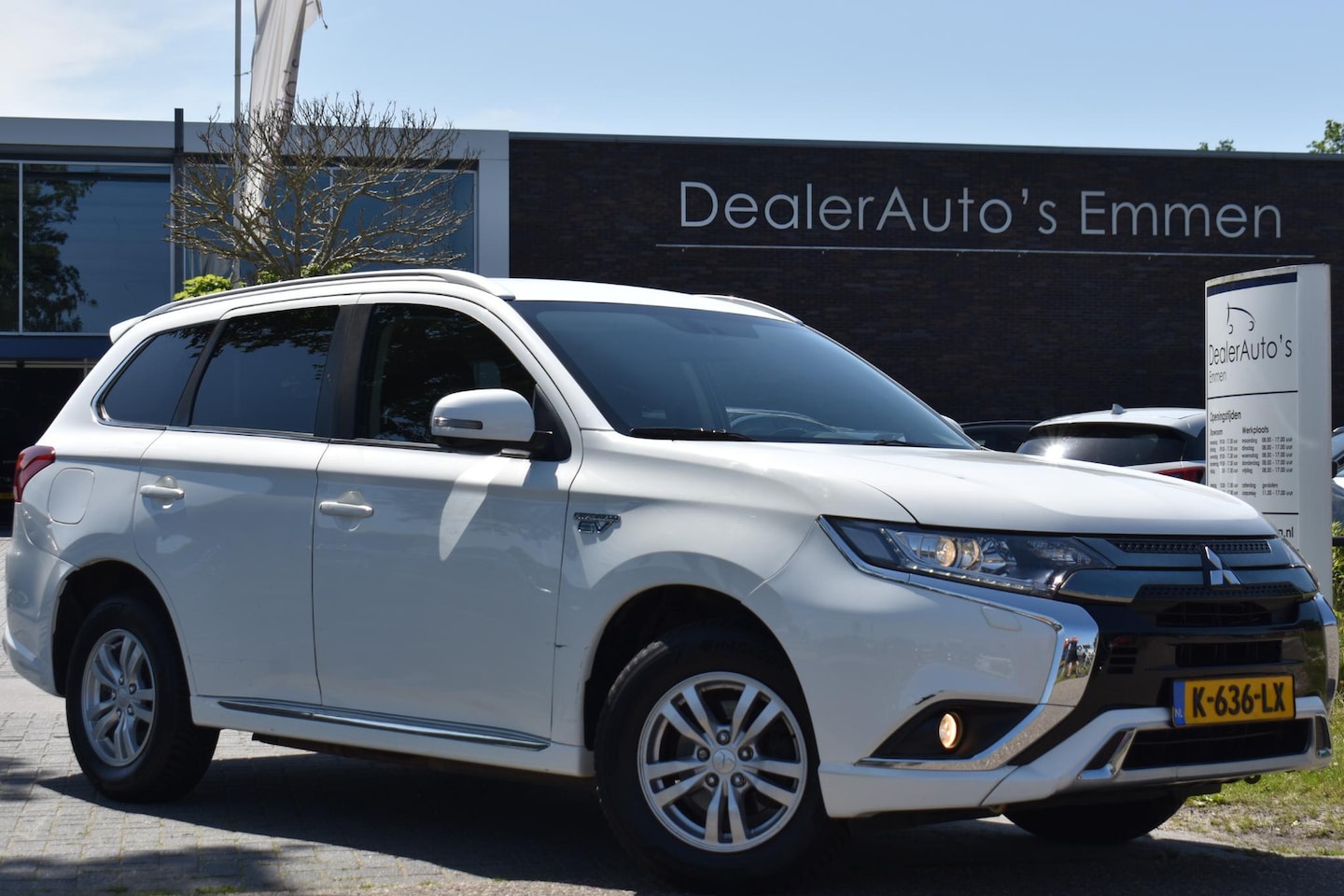Mitsubishi Outlander - 2.4 PHEV Pure 2.4 PHEV Pure - AutoWereld.nl