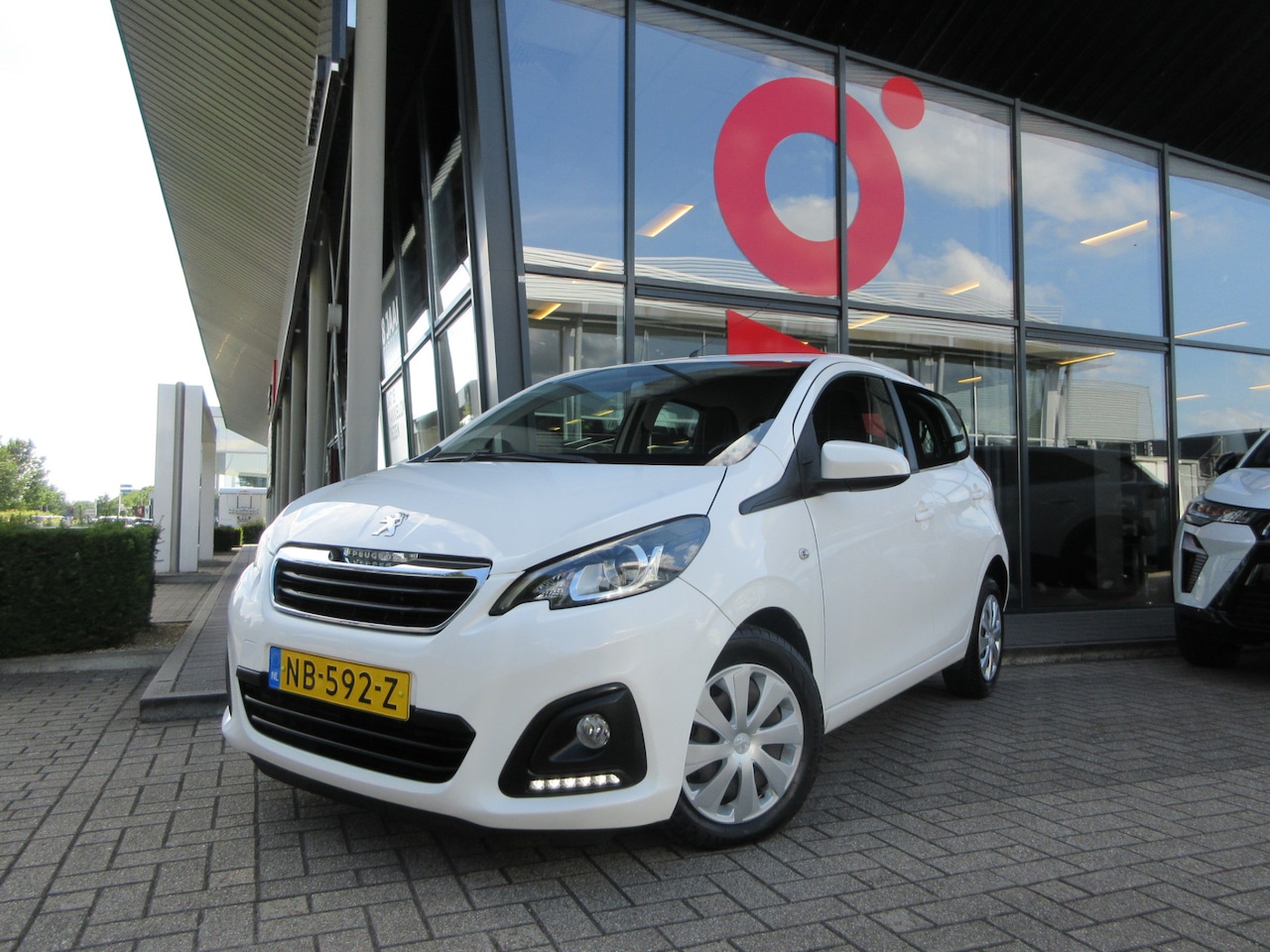 Peugeot 108 - 1.0 e-VTi Active 1.0 e-VTi Active - AutoWereld.nl