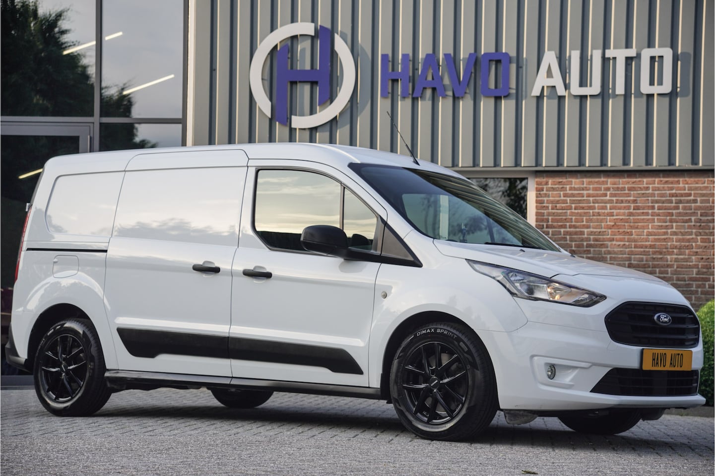 Ford Transit Connect - 1.0 Benzine L2, AIRCO, 3-ZITS, INCL. BTW, CAMERA - AutoWereld.nl