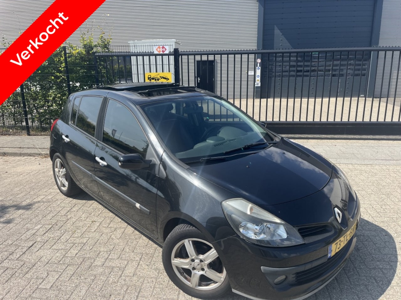 Renault Clio - 1.4-16V Except. Pano Clima Cruise Leer Lage Km - AutoWereld.nl