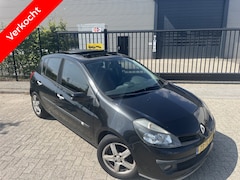 Renault Clio - 1.4-16V Except. Pano Clima Cruise Leer Lage Km