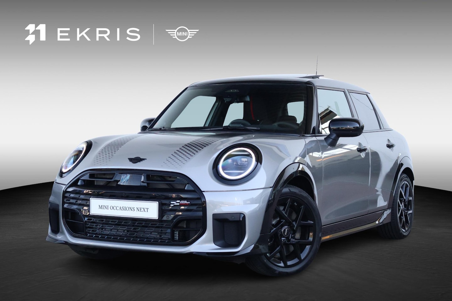 MINI 5-Deurs - 1.5 Cooper C John Cooper Works XL | Pano-dak | Harman Kardon | Elektrische stoelen met geh - AutoWereld.nl