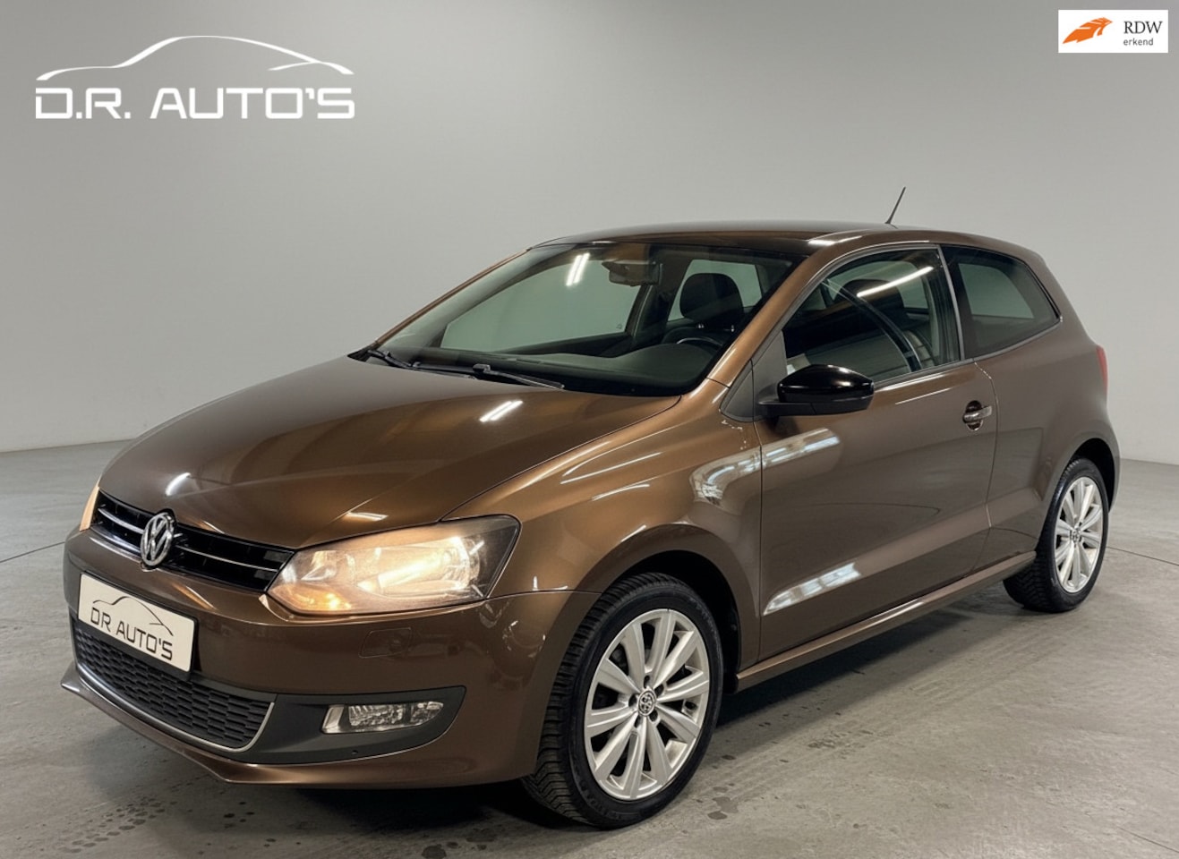 Volkswagen Polo - 1.2 Easyline | Panoramadak | Apple CarPlay | Nieuwe APK - AutoWereld.nl