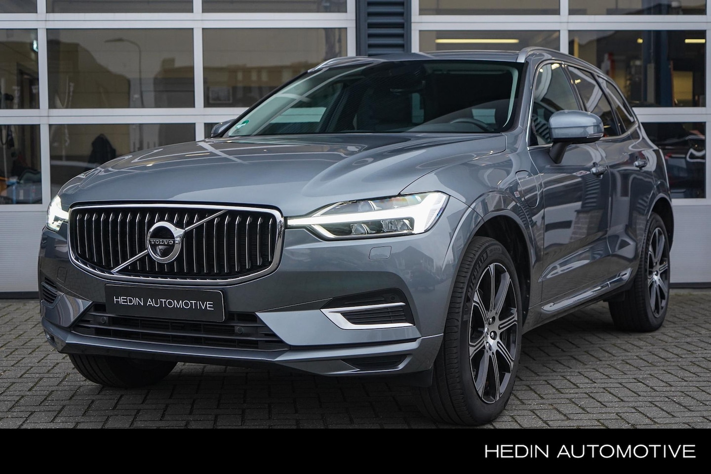 Volvo XC60 - 2.0 Recharge T6 AWD R-Design | Harman/Kardon Audio | Schuifdak | Elektrische Stoelen met G - AutoWereld.nl