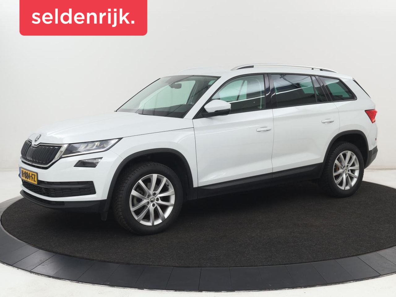 Skoda Kodiaq - 1.5 TSI Business Edition | Trekhaak | Camera | Carplay | Navigatie | Half leder | Climate - AutoWereld.nl
