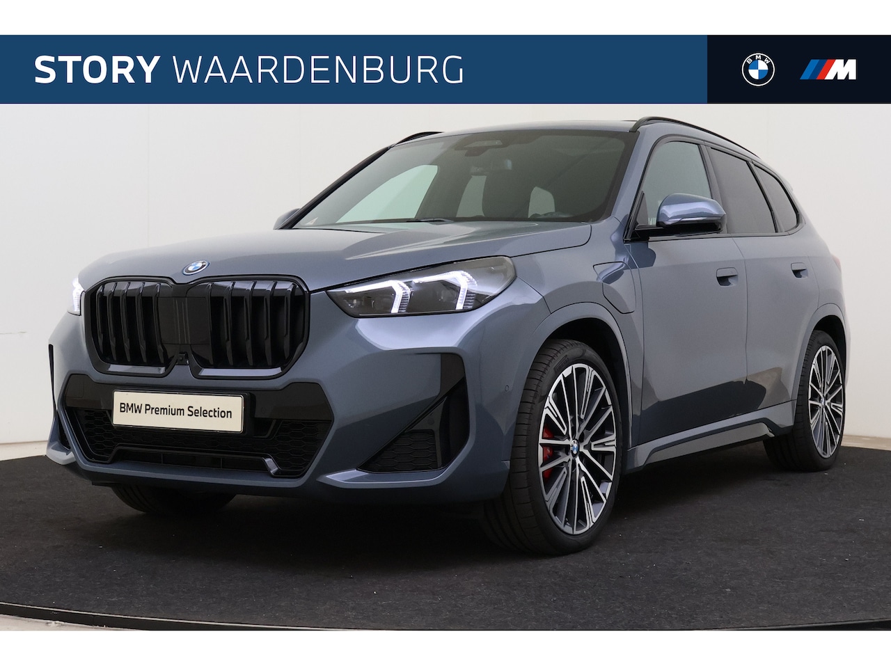 BMW X1 - xDrive25e M Sport Automaat / Panoramadak / Trekhaak / Sportstoelen / Parking Assistant Pro - AutoWereld.nl