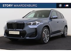 BMW X1 - xDrive25e M Sport Automaat / Panoramadak / Trekhaak / Sportstoelen / Parking Assistant Pro