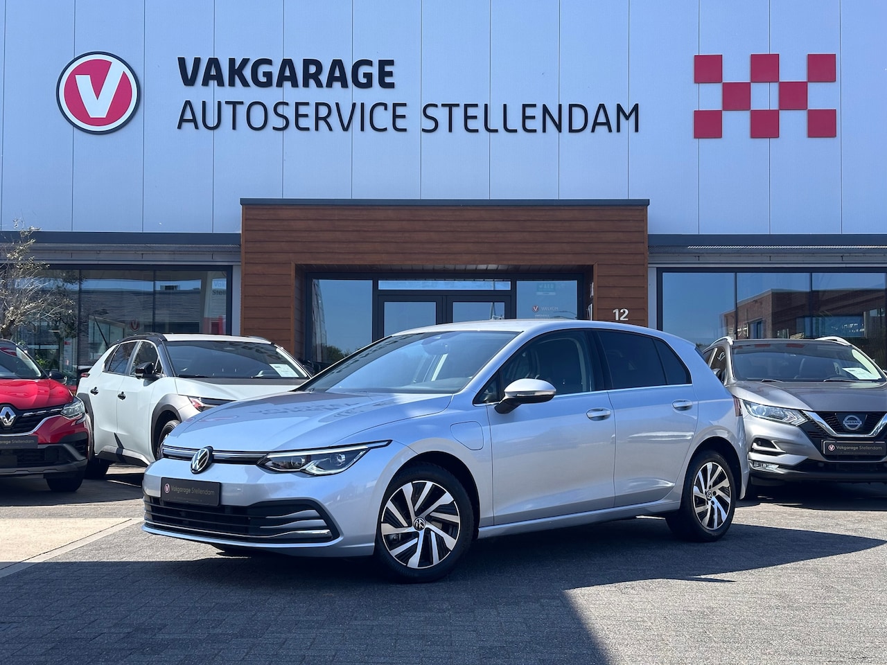Volkswagen Golf - 1.4 eHybrid Style|Memory|Matrix|IQ Light|Massage|Stoelverw|APP-CONNECT - AutoWereld.nl
