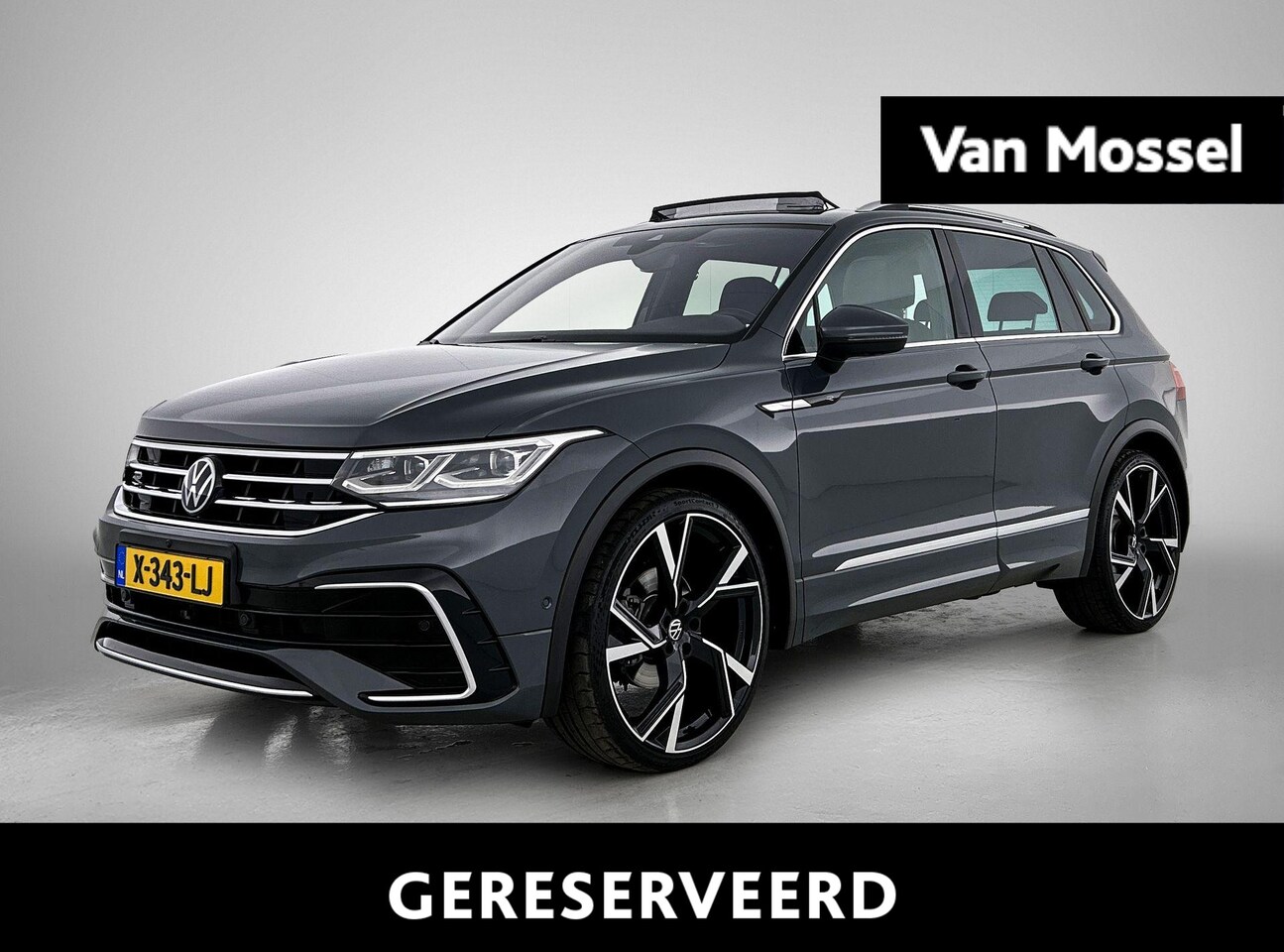 Volkswagen Tiguan - 1.5 TSI R-Line Business | Navigatie | 22 Inch Velgen | Airco | Trekhaak | Airco | Panorama - AutoWereld.nl