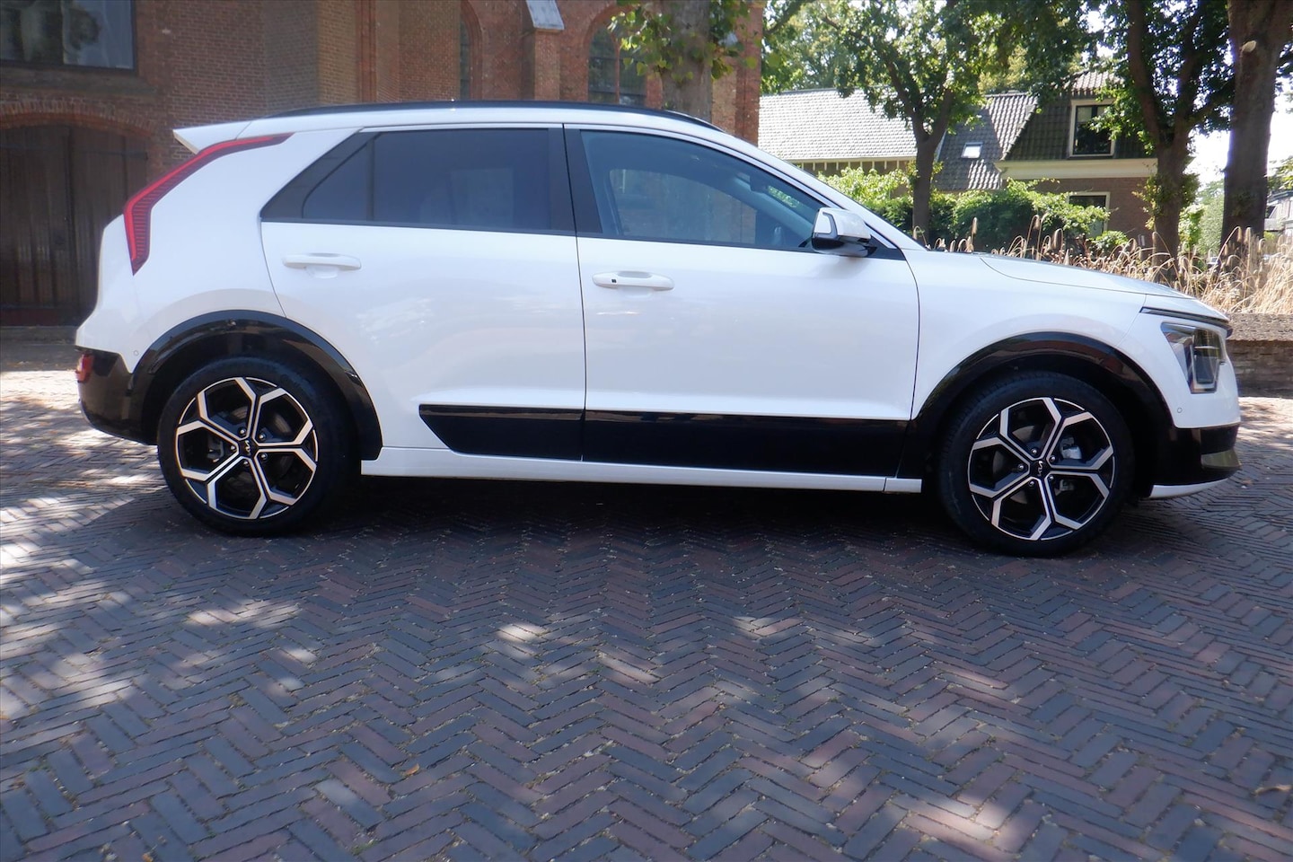 Kia e-Niro - 1.6 GDi Plug-in Hybrid 183pk GT-LINE-LEER-PDC-STOEL/STUUR VERW. - AutoWereld.nl