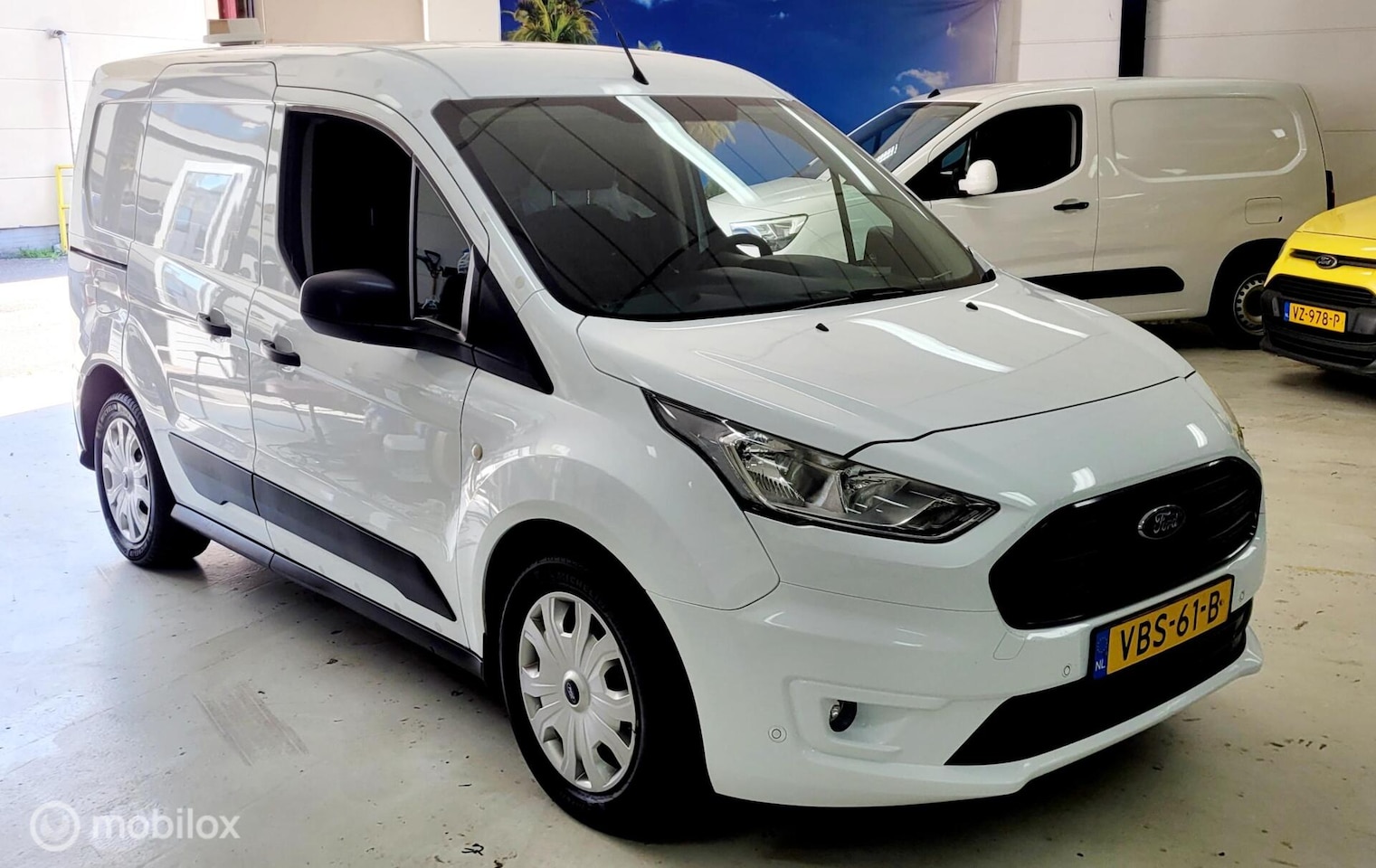 Ford Transit Connect - 1.5 TDCI L1 Ambiente 1.5 TDCI L1 Ambiente - AutoWereld.nl