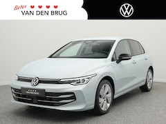 Volkswagen Golf - Life Edition 1.5 eHybrid 204 PK | LED Matrix IQ | Achteruitrijcamera | Navigatie | Elek. W
