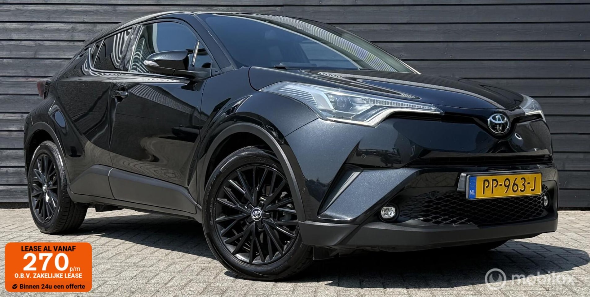 Toyota C-HR - 1.2 Dynamic Camera/JBL!/LED/Black-pack/Winterpakket - AutoWereld.nl