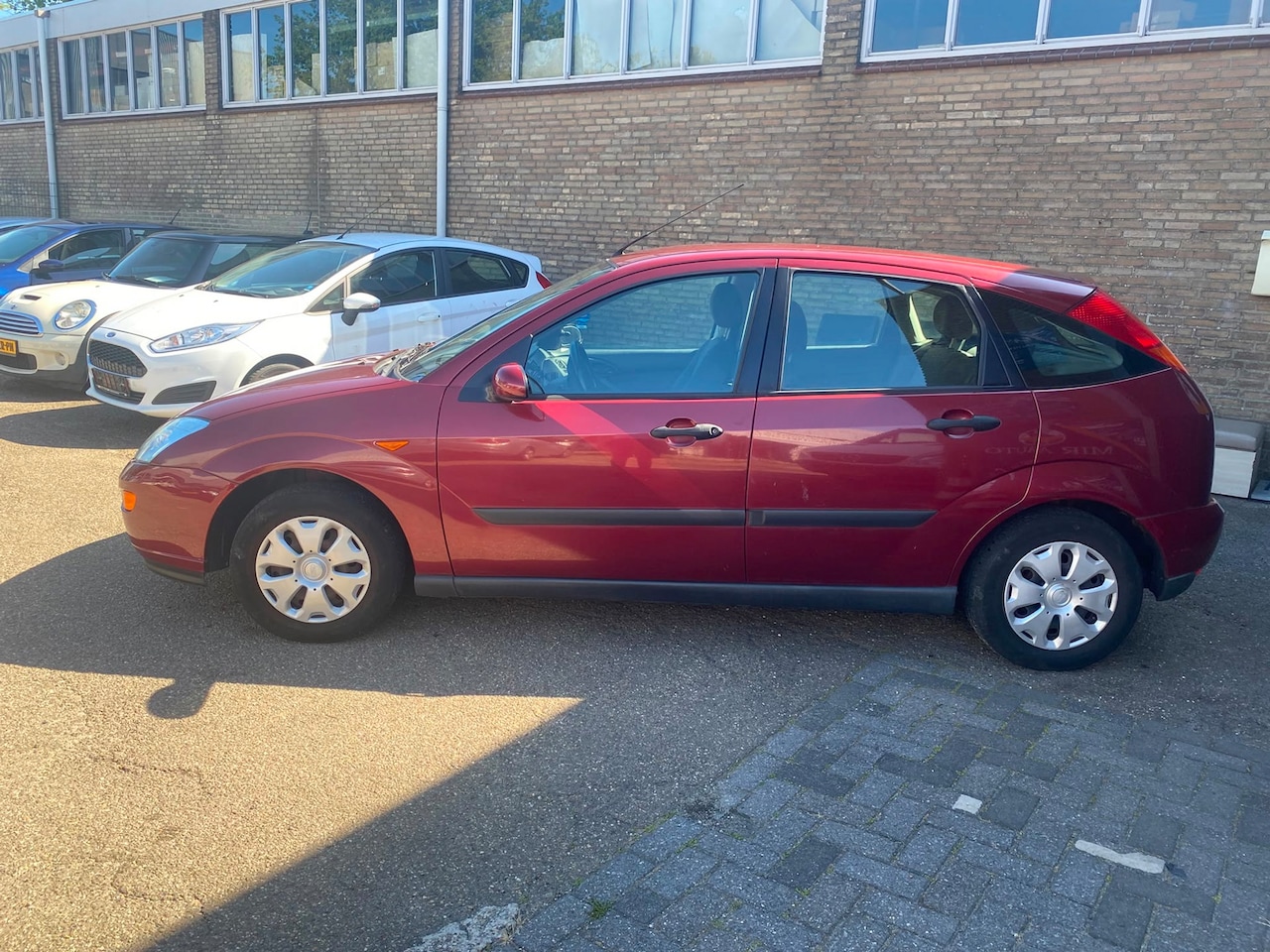 Ford Focus - 1.6-16V Ambiente 1.6-16V Ambiente - AutoWereld.nl