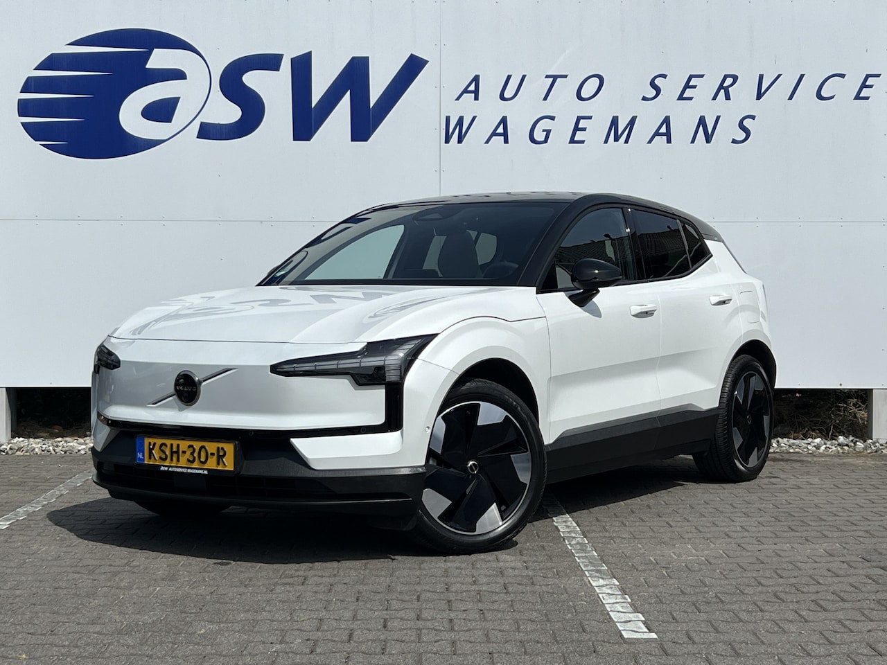 Volvo EX30 - Single Motor Extended Range Ultra 69 kWh | 22 kW lader | Pano | Harman Kardon | 360 Camera - AutoWereld.nl