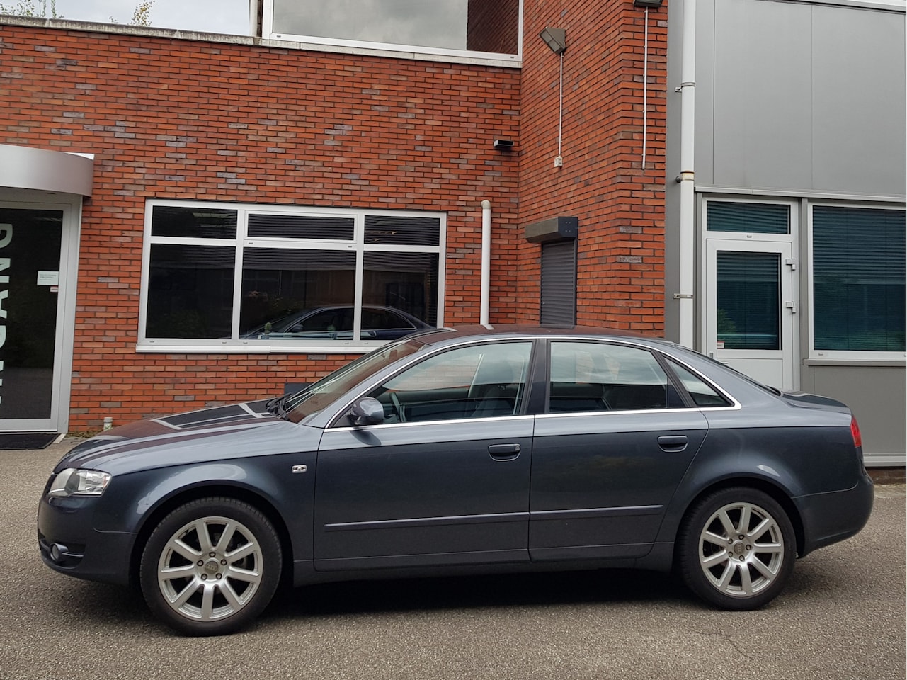 Audi A4 Limousine - 2.0 157.602Km Navi BlueTooth Cruise 17" - AutoWereld.nl