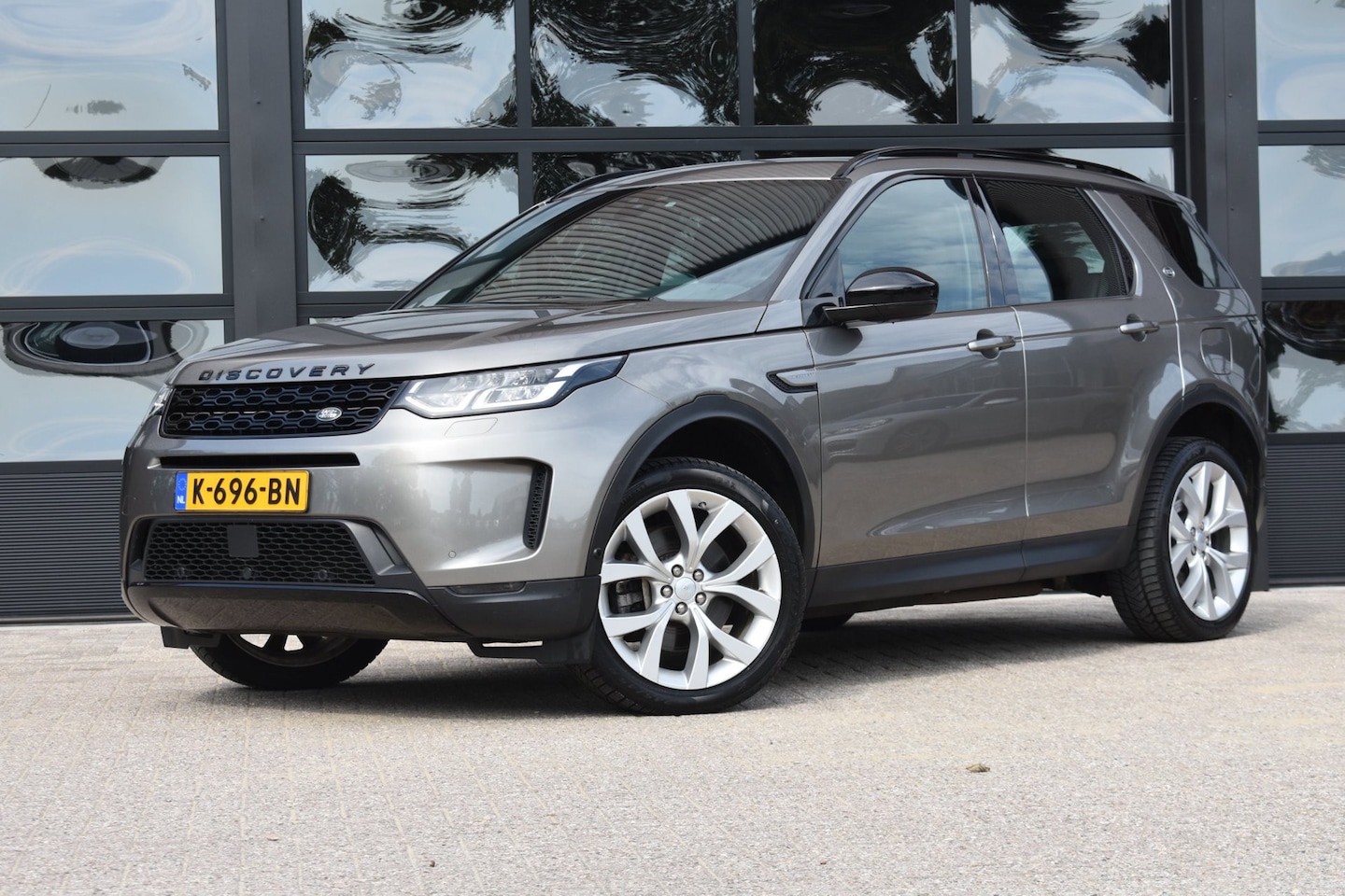 Land Rover Discovery Sport - P300e 1.5 R-Dynamic HSE '20 LED Pano Leder Clima Navi Cruise Inruil mogelijk - AutoWereld.nl