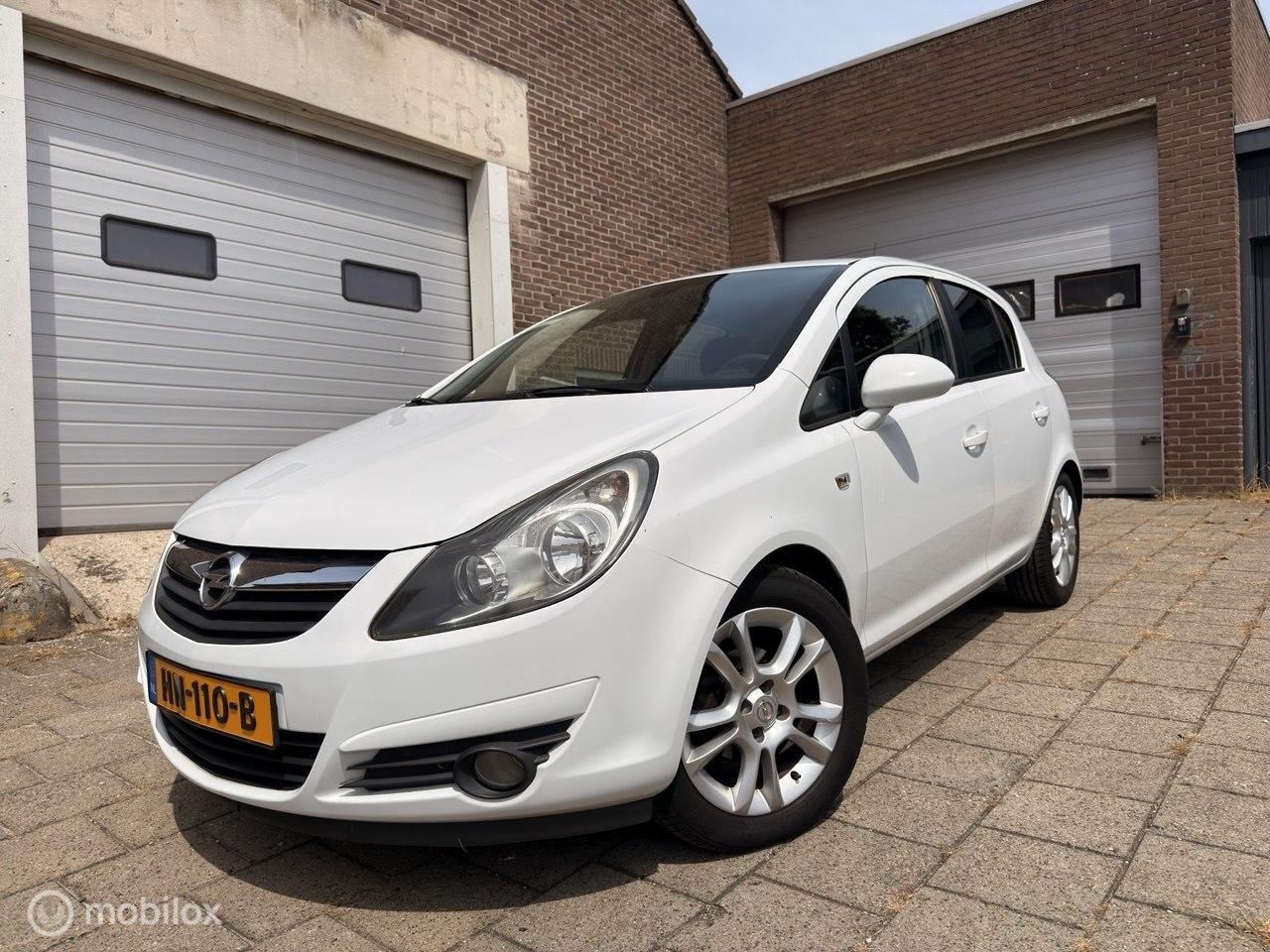 Opel Corsa - 1.4-16V Cosmo 1.4-16V Cosmo - AutoWereld.nl