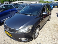 Kia Cee'd - ceed seven airco cruise control trekhaak 1.4 CVVT Seven