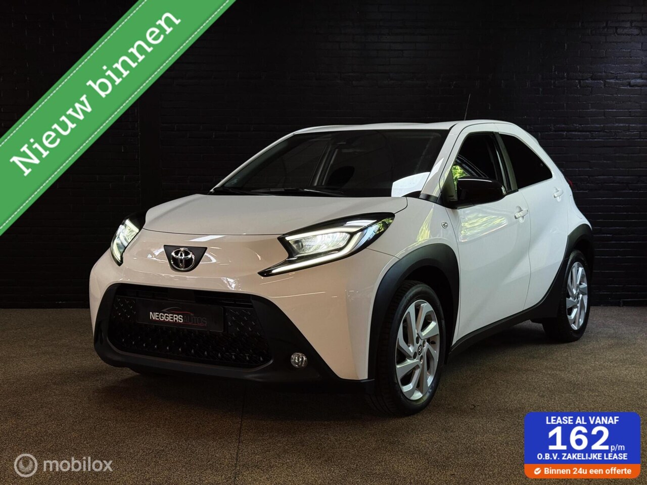 Toyota Aygo X - 1.0 VVT-i MT Play LED CAMERA ACC ECC - AutoWereld.nl