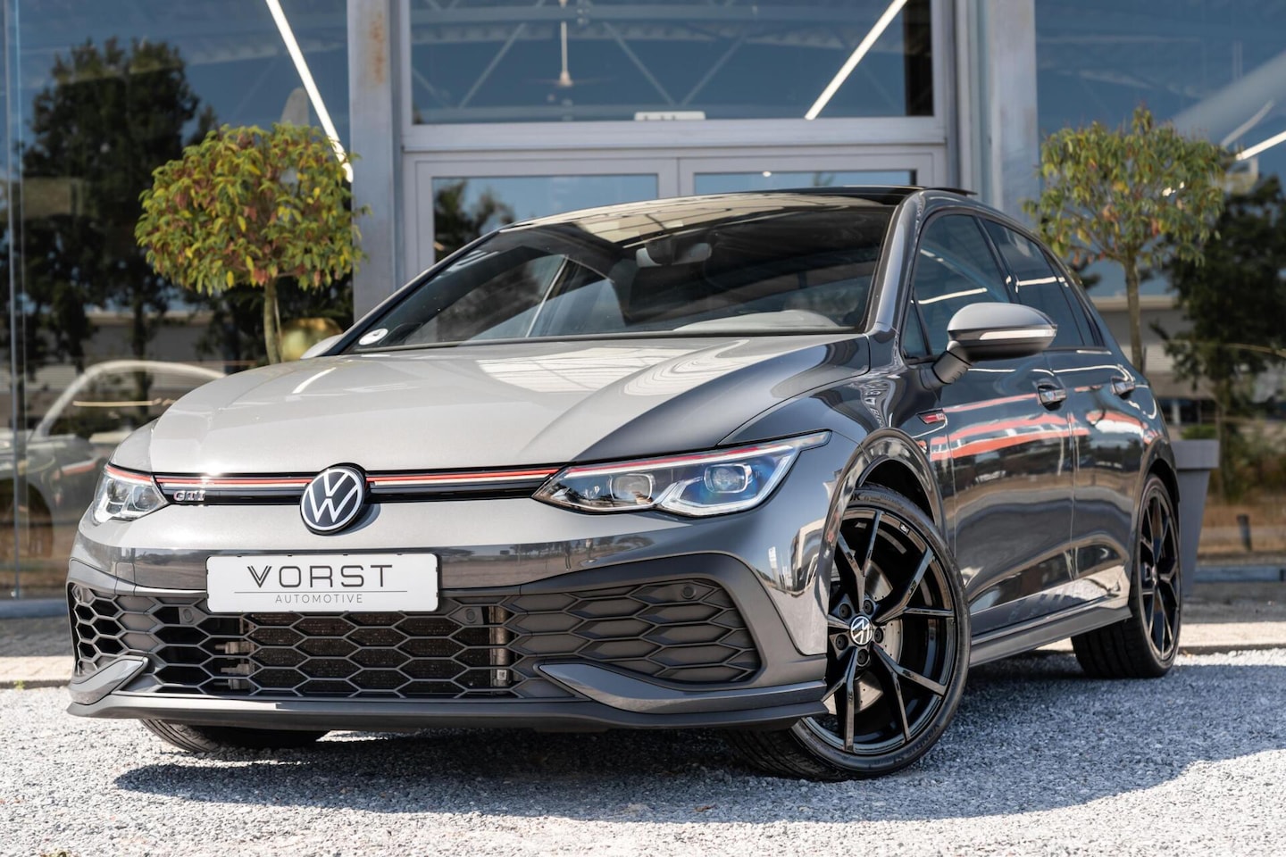 Volkswagen Golf - 2.0 TSI GTI Clubsport Pano HK DSG LED - AutoWereld.nl