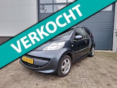 Peugeot 107 - | 1.0-12V XS Urban Move |