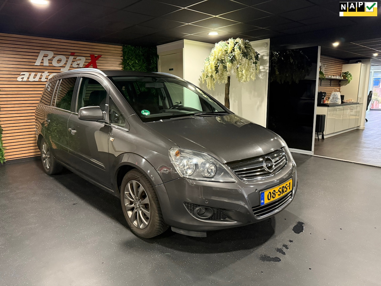 Opel Zafira - 1.8 111 years Edition 7 PERSOONS - NAVI - AUTOMAAT. - AutoWereld.nl