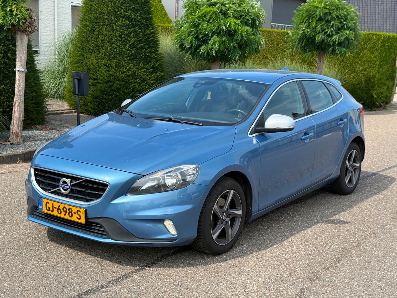 Volvo V40 - 2.0 D2 R-Design 2015 Navi/Clima/Lmv - AutoWereld.nl