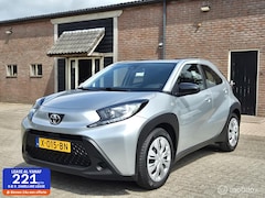 Toyota Aygo X - 1.0 VVT-i MT Play I Camera I Adap cruise I Lane assist I Airco I Carplay
