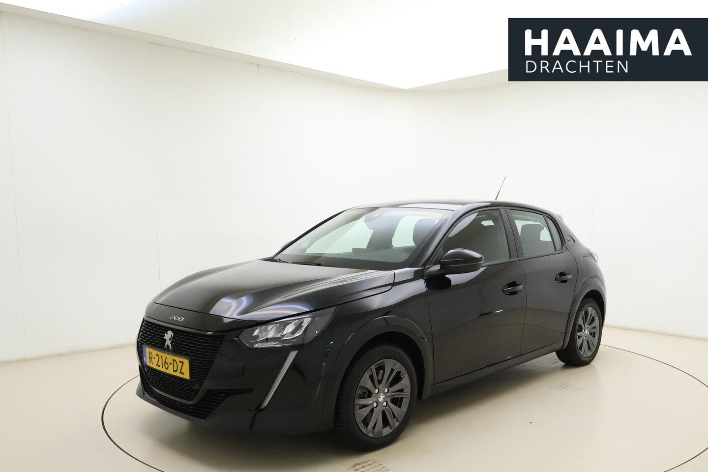 Peugeot e-208 - EV Active Pack 50 kWh | Lichtmetalen velgen | Parkeerhulp achter | - AutoWereld.nl