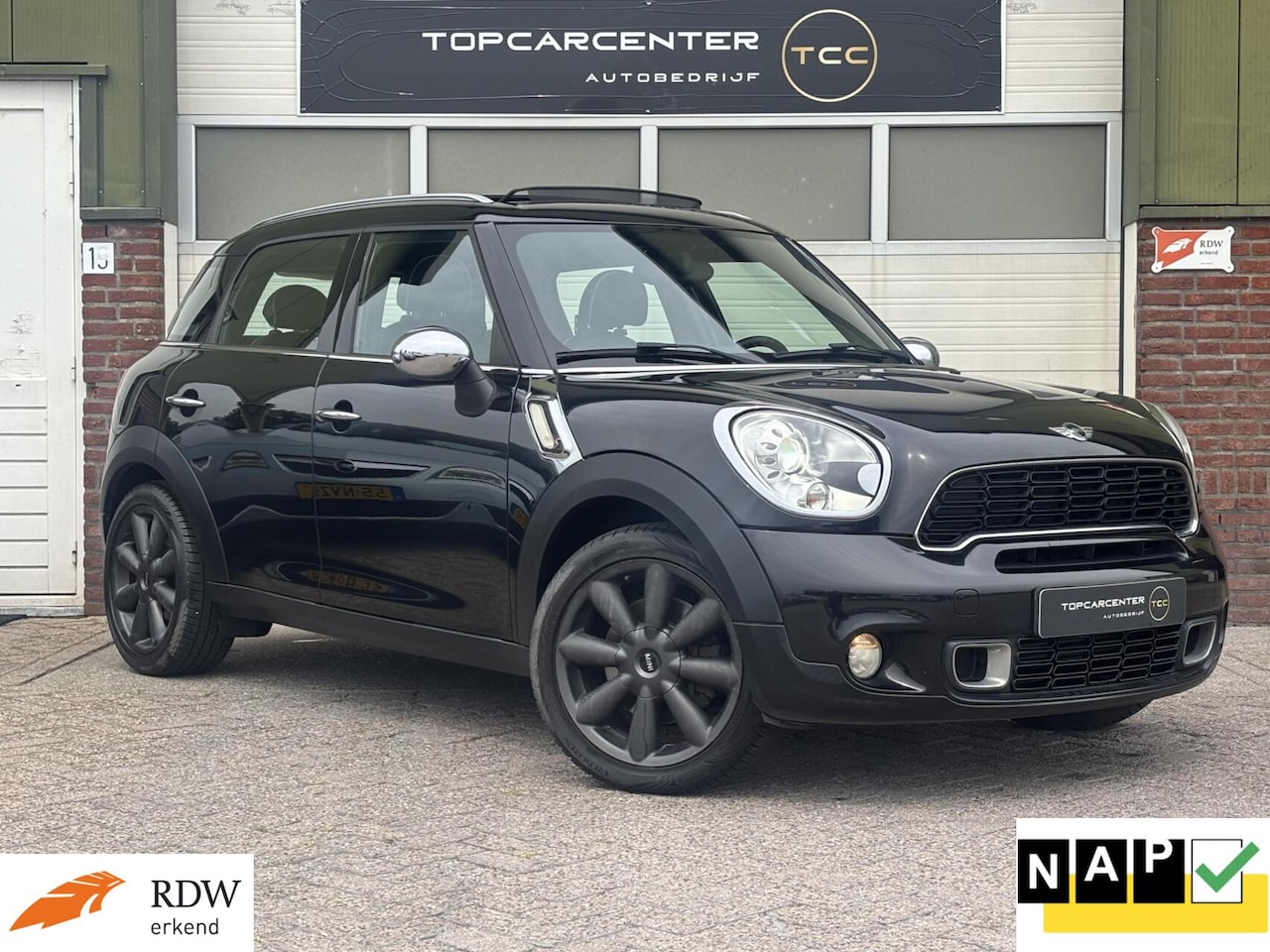 MINI Countryman - 1.6 S Chili/PANO/LEER/STOELV/PARKS/APK/NAP - AutoWereld.nl