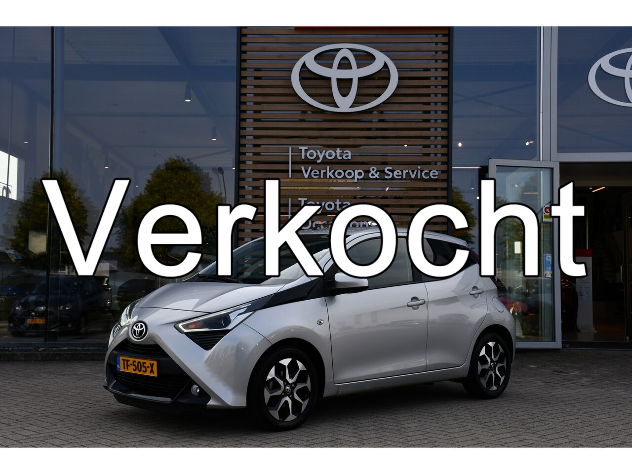 Toyota Aygo - 1.0 VVT-i x-first 5-deurs 72PK | Apple Carplay/Android Auto | Achteruitrijcamera | NL auto - AutoWereld.nl