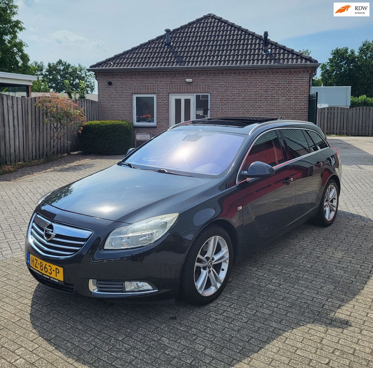 Opel Insignia Sports Tourer - 2.0 CDTI, Pano, Leder, Navi! - AutoWereld.nl
