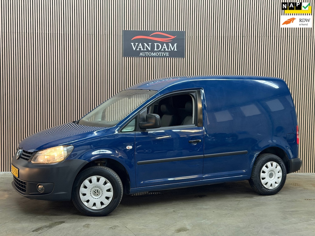 Volkswagen Caddy - 1.6 TDI 2011 NAP LEDER AIRCO TREKHAAK BLUETOOTH - AutoWereld.nl