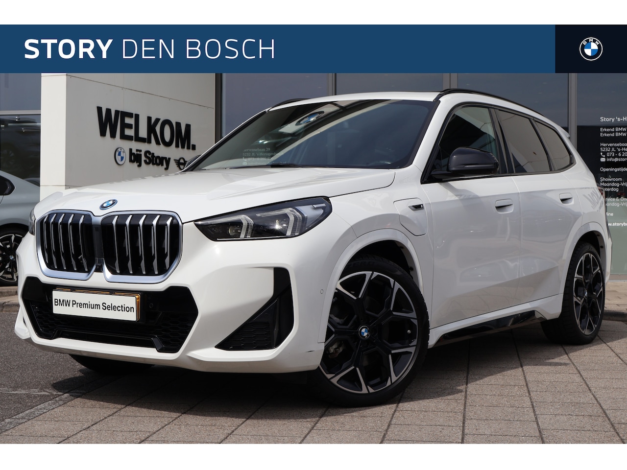 BMW X1 - xDrive30e High Executive M Sport Automaat / Trekhaak / Sportstoelen / Parking Assistant Pl - AutoWereld.nl