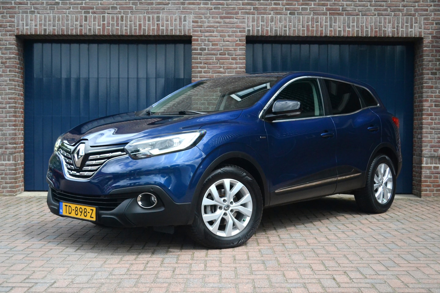 Renault Kadjar - 1.2 TCe Automaat Limited | Trekhaak | Keyless | LED | Clima | Cruise - AutoWereld.nl
