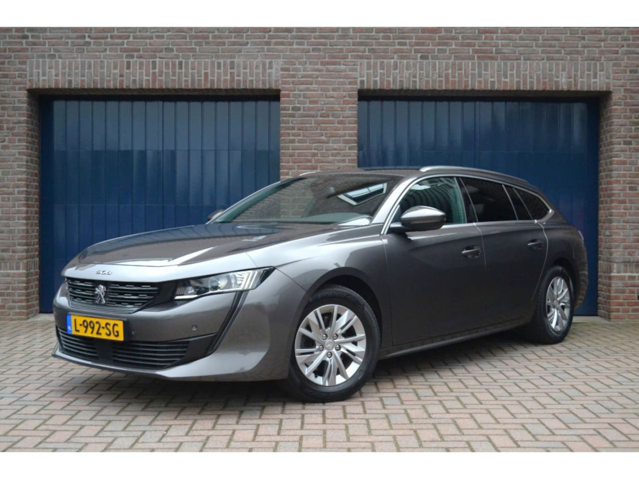 Peugeot 508 SW - 1.2 130pk Automaat Blue Lease Active | Keyless | Camera | Carplay/Android Auto | Navigatie - AutoWereld.nl