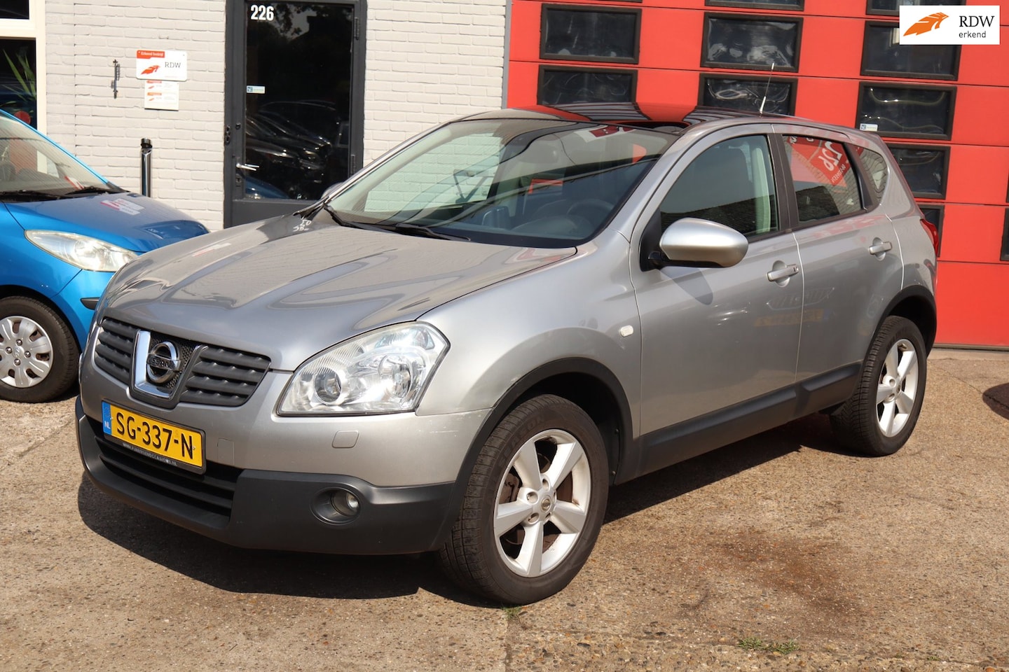 Nissan Qashqai - 2.0 dCi Tekna Premium 4WD 2.0 dCi Tekna Premium 4WD , AUTOMAAT NAVI LEER PANO - AutoWereld.nl