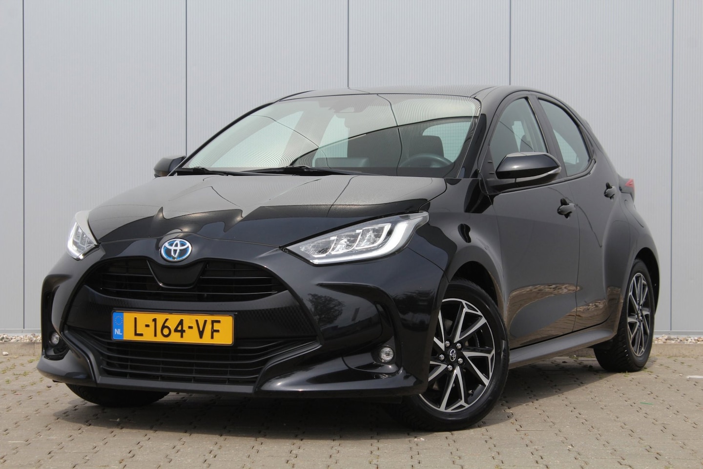 Toyota Yaris - 1.5 Hybrid Dynamic | Dealer onderhouden | Adaptive cruise | LED | Apple Carplay | Camera | - AutoWereld.nl