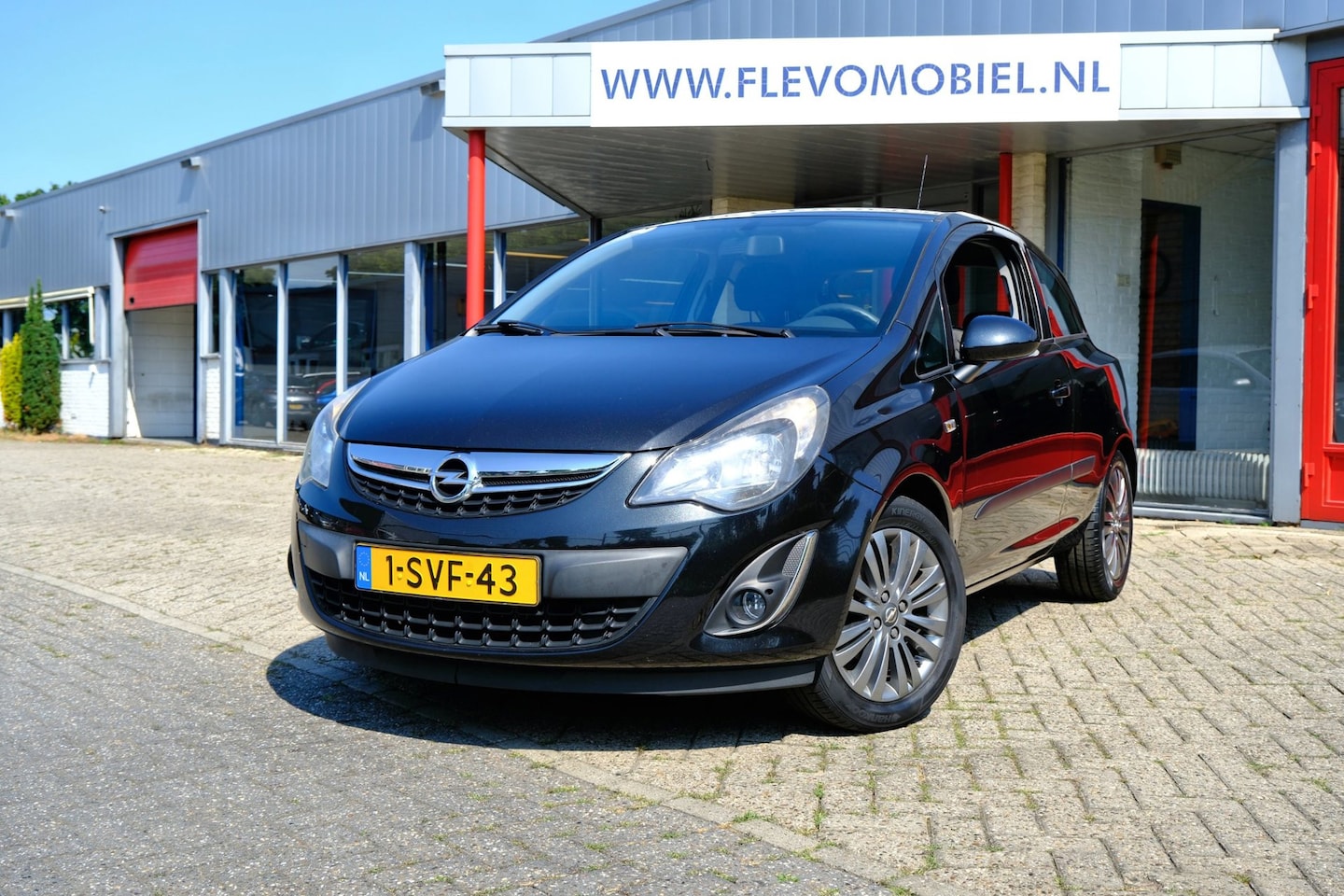 Opel Corsa - 1.4-16V Design Edition Navi|Airco|LMV - AutoWereld.nl