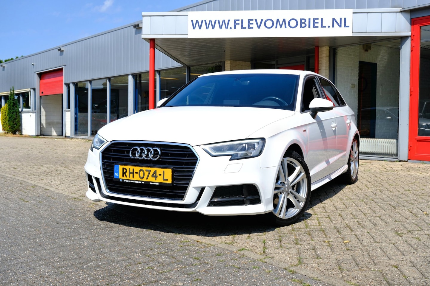 Audi A3 Sportback - 1.0 TFSI Sport S Line Edition Navi|Half Leder|LMV|Sportstoelen|Clima - AutoWereld.nl