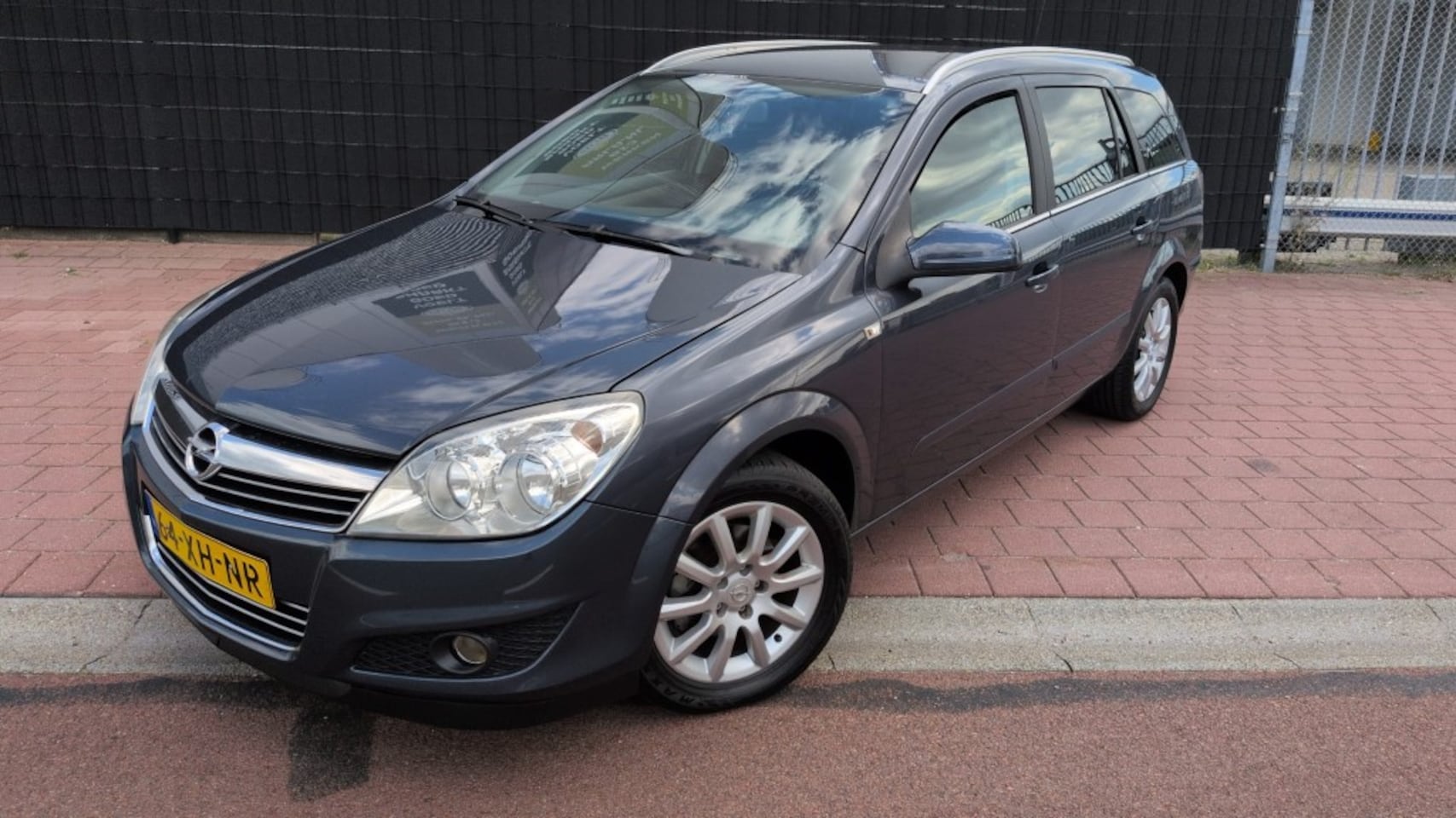 Opel Astra Wagon - 1.6 Temptation Carplay - AutoWereld.nl