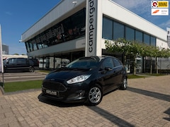 Ford Fiesta - 1.5 TDCi Titanium Lease l EXPORT l CLIMATE CONTROL l TREKHAAK l MULTISTUUR