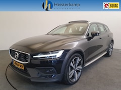 Volvo V60 Cross Country - 2.0 B5 AWD Ultimate Trekhaak, Pano, Bowers & Wilkins, Massage, Memory