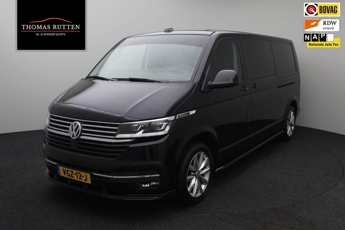 Volkswagen Transporter - 2.0 TDI L2H1 30 DC 2020 | Trekhaak | Carplay | Adaptive Cruise Controlk | Navigatie | Acht - AutoWereld.nl