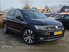Volkswagen Tiguan - 1.5 TSI AUTOM. Highline Business R | Pano-dak | Trekhaak