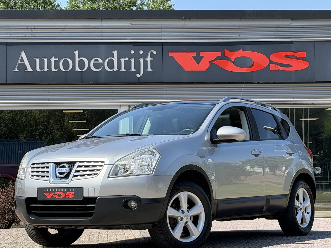 Nissan Qashqai - 2.0 Tekna | Panodak | Trekhaak | Camera | Leder | 2e eigenaar - AutoWereld.nl