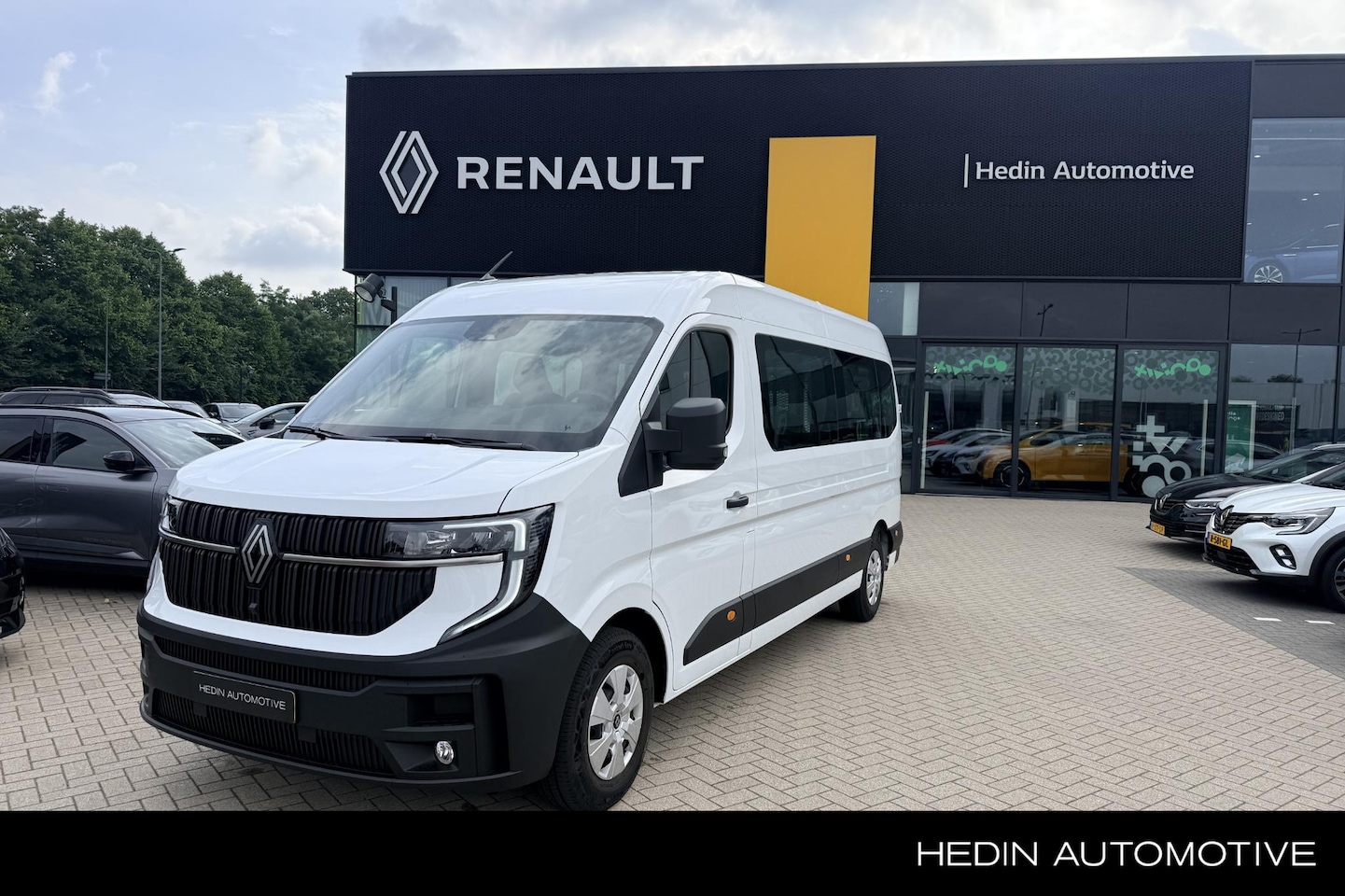 Renault Master E-Tech - | Rolstoelververvoer | 9 persoons bus - AutoWereld.nl