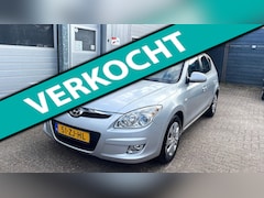 Hyundai i30 - 1.6i Dynamic Automaat 2008-NAP-Airco-APK 2027