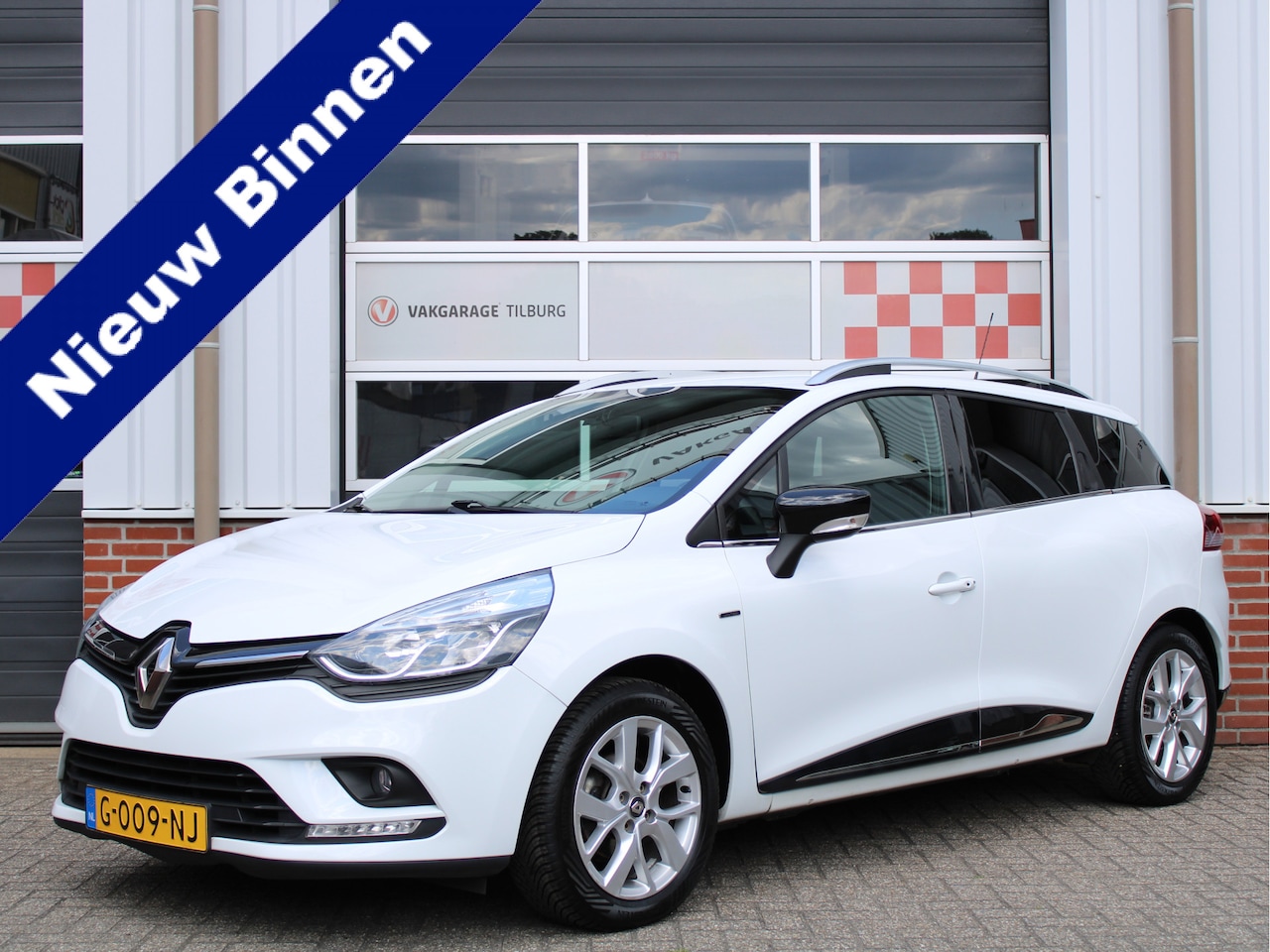 Renault Clio Estate - 0.9 TCe 90PK Limited /NAVI/PDC/Donker glas/16'LM/Keyless/LED/DAB+/Bluetooth/ISOFIX/NAP! 1e - AutoWereld.nl